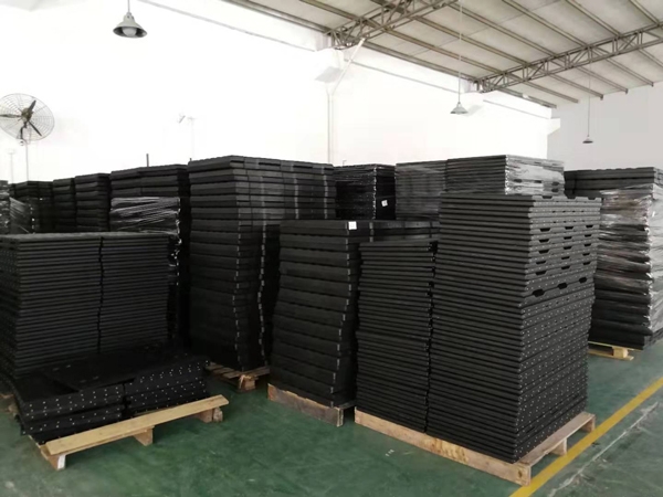 航空箱外皮是什么材料？